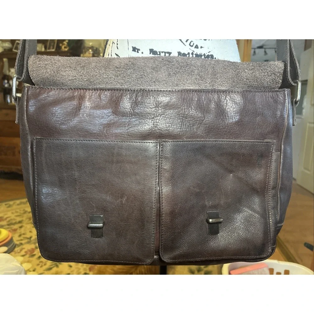 BOSCA Dark Brown Suede Leather‎ 16